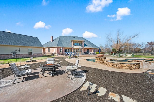 1305 Garza Lane, Little Elm, TX 75068