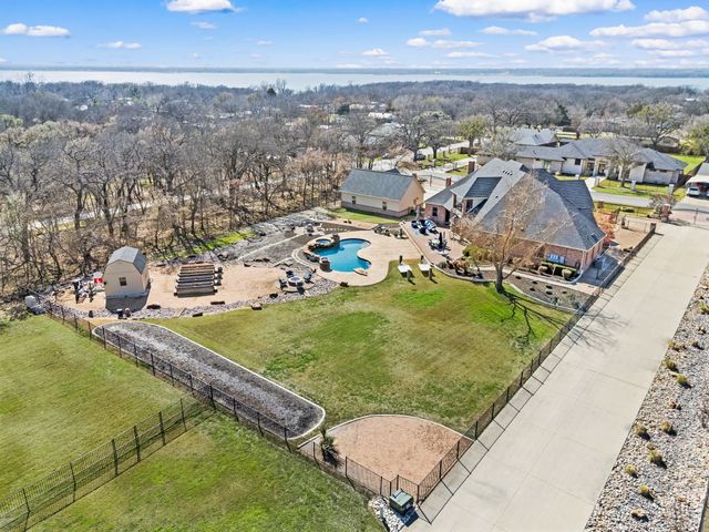 1305 Garza Lane, Little Elm, TX 75068