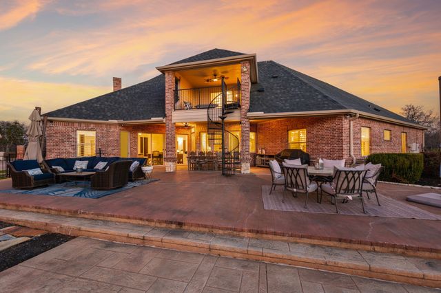 1305 Garza Lane, Little Elm, TX 75068