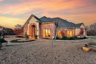 1305 Garza Lane, Little Elm, TX 75068