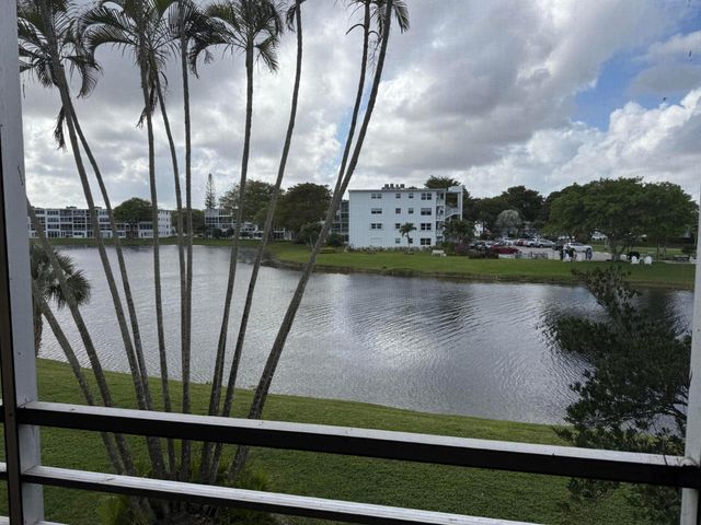 2123 Cambridge F, Deerfield Beach, FL 33442