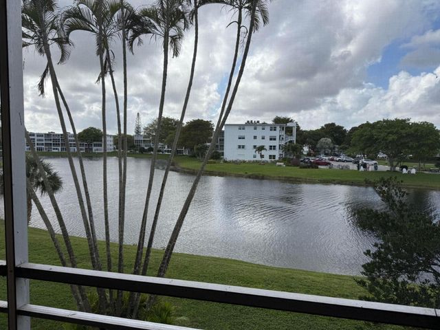 2123 Cambridge F, Deerfield Beach, FL 33442