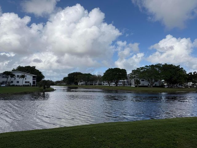 2123 Cambridge F, Deerfield Beach, FL 33442