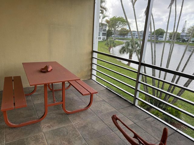 2123 Cambridge F, Deerfield Beach, FL 33442