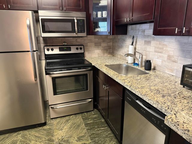 2123 Cambridge F, Deerfield Beach, FL 33442