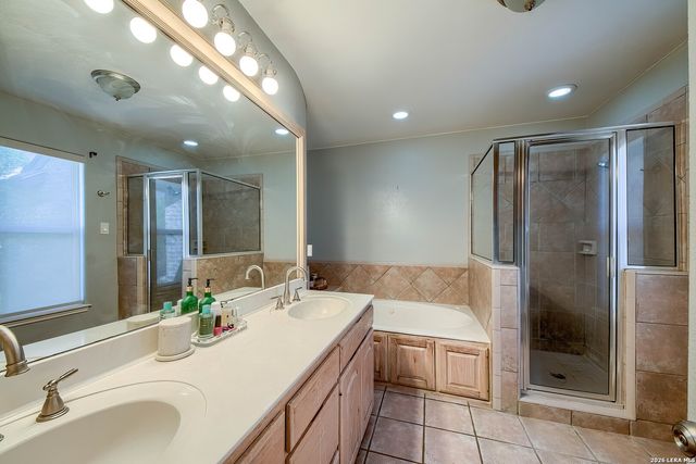 120 Oakwell Farms, San Antonio, TX 78218