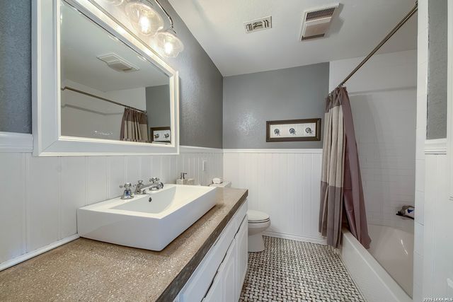 120 Oakwell Farms, San Antonio, TX 78218