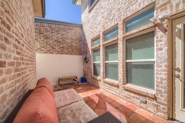 120 Oakwell Farms, San Antonio, TX 78218