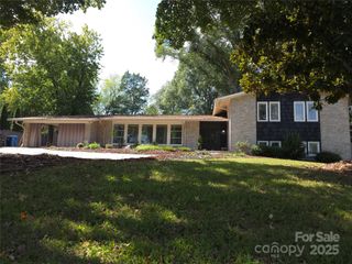 1005 Mocksville Avenue, Salisbury, NC 28144