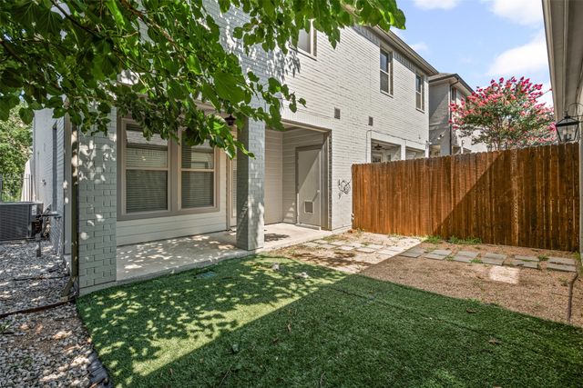 2611 McCart Avenue, Fort Worth, TX 76110