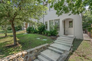 2611 McCart Avenue, Fort Worth, TX 76110