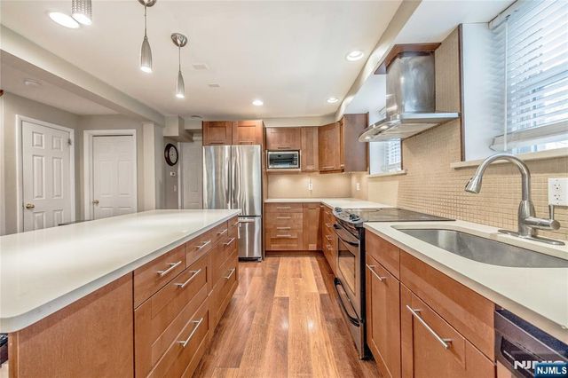 68 Minnehaha Boulevard, Par-troy Hills Twp., NJ 07034