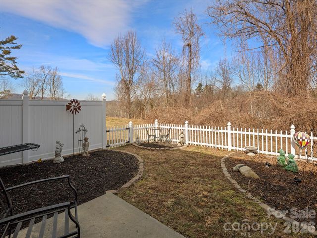 99 Sunny Meadows Boulevard, Arden, NC 28704