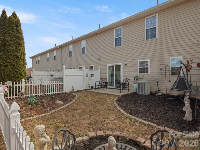 99 Sunny Meadows Boulevard, Arden, NC 28704