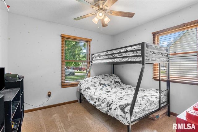108 COTTONWOOD Drive, Chatham, IL 62629
