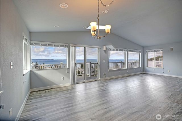 211 Arbor Terrace, Camano Island, WA 98282