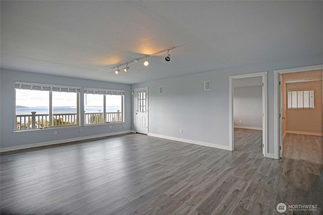 211 Arbor Terrace, Camano Island, WA 98282