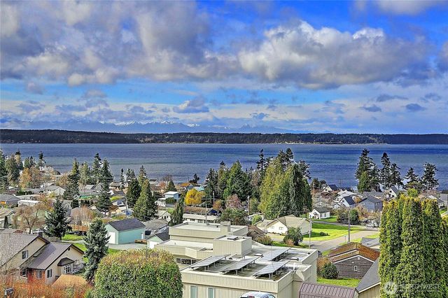 211 Arbor Terrace, Camano Island, WA 98282