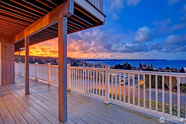 211 Arbor Terrace, Camano Island, WA 98282