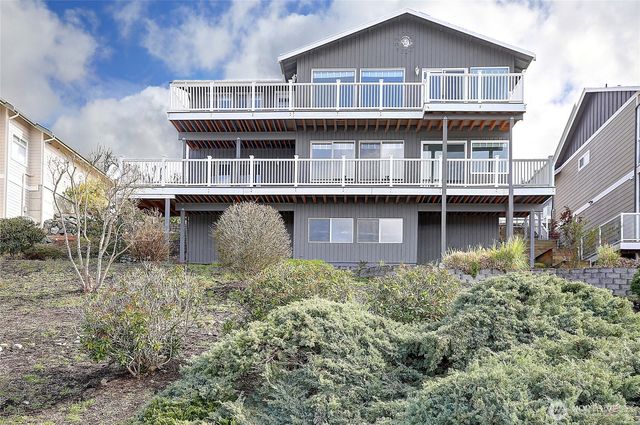211 Arbor Terrace, Camano Island, WA 98282