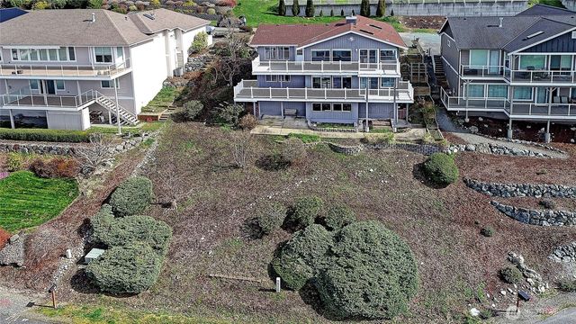 211 Arbor Terrace, Camano Island, WA 98282