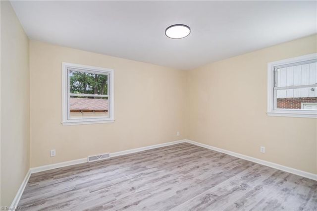 1807 Carlton Avenue, Greensboro, NC 27406