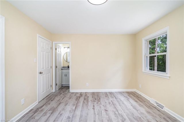 1807 Carlton Avenue, Greensboro, NC 27406