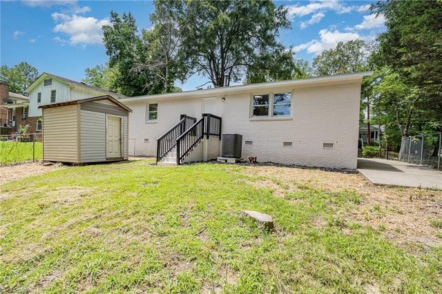 1807 Carlton Avenue, Greensboro, NC 27406