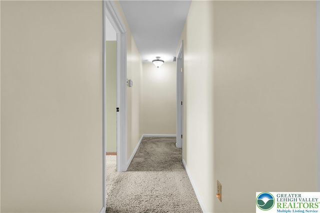 517 Apple Hill Drive, Forks Twp, PA 18040