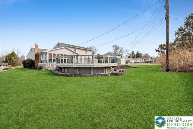 517 Apple Hill Drive, Forks Twp, PA 18040