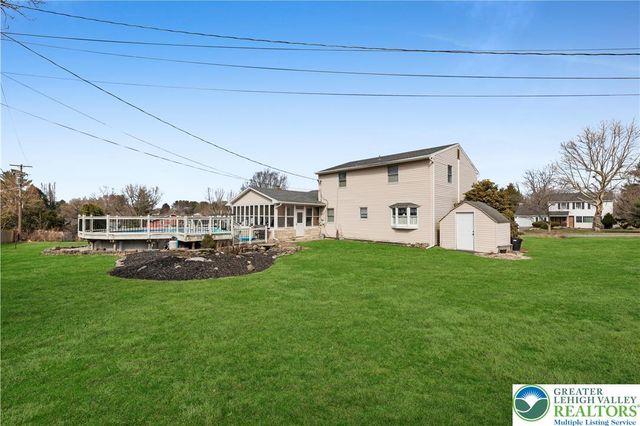 517 Apple Hill Drive, Forks Twp, PA 18040