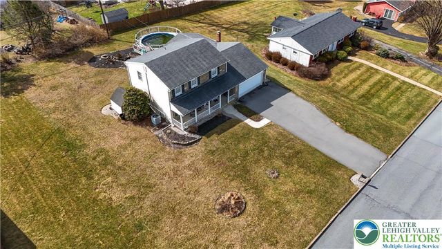 517 Apple Hill Drive, Forks Twp, PA 18040