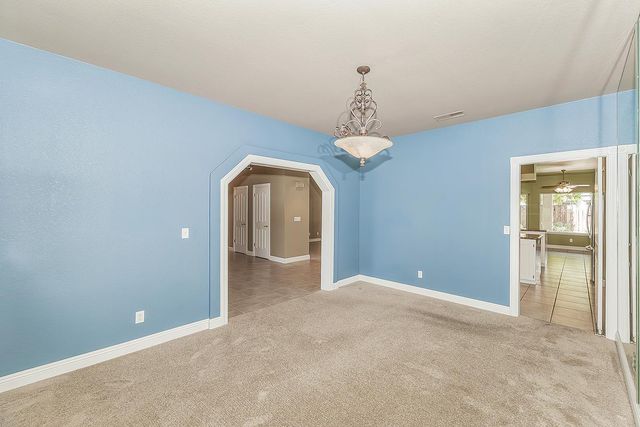 2856 W Athens Avenue, Fresno, CA 93711