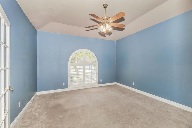 2856 W Athens Avenue, Fresno, CA 93711