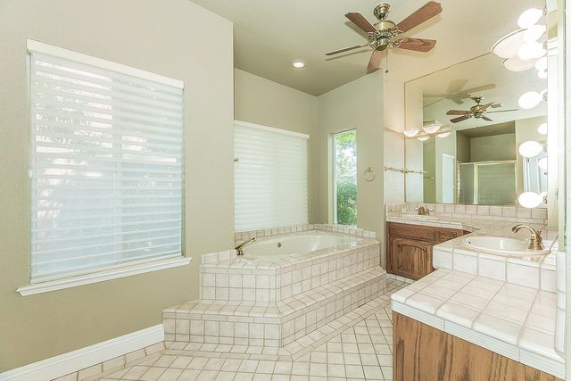 2856 W Athens Avenue, Fresno, CA 93711