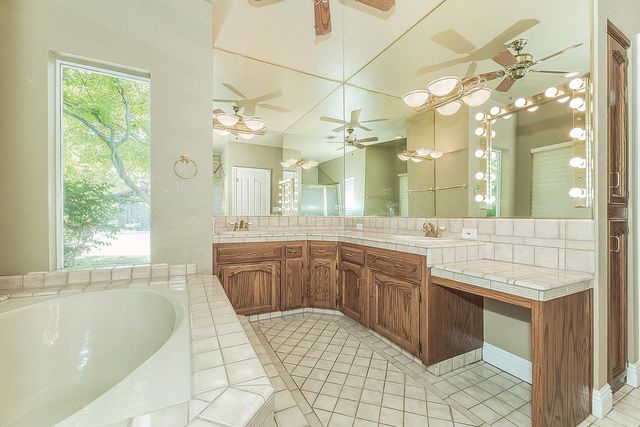2856 W Athens Avenue, Fresno, CA 93711