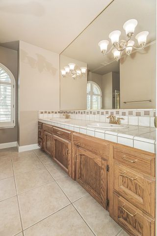 2856 W Athens Avenue, Fresno, CA 93711