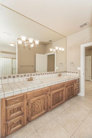 2856 W Athens Avenue, Fresno, CA 93711