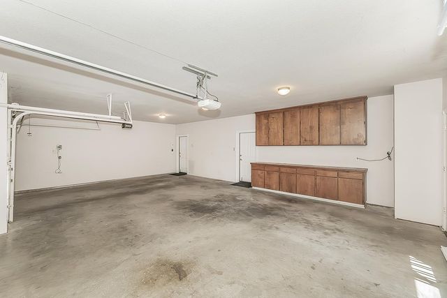 2856 W Athens Avenue, Fresno, CA 93711