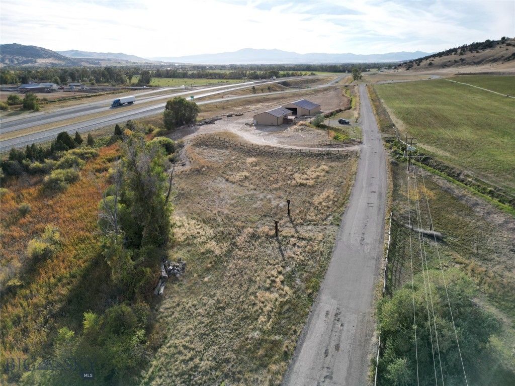 24 Old Mt Hwy 10, Cardwell, MT 59721 photo 2