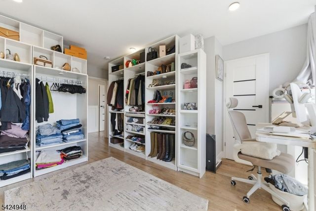 25 E 10Th St A, Linden City, NJ 07036