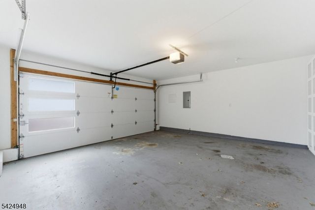 25 E 10Th St A, Linden City, NJ 07036