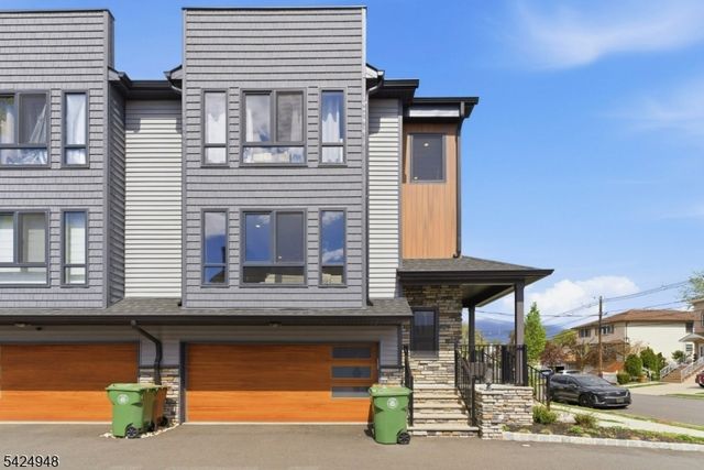 25 E 10Th St A, Linden City, NJ 07036