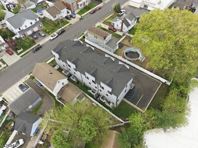 25 E 10Th St A, Linden City, NJ 07036