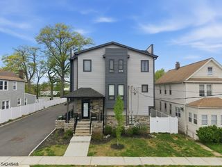 25 E 10Th St A, Linden City, NJ 07036