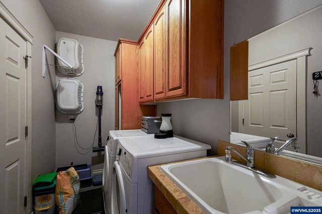 3208 54th Av NE, Albany, OR 97321