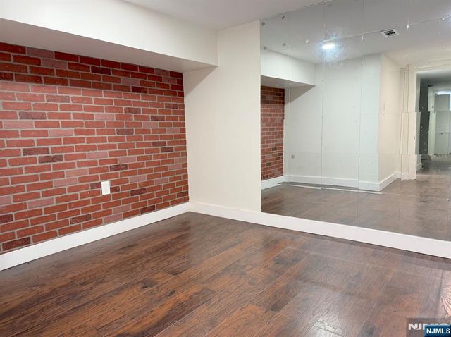 273 Forrest Street, Jersey City, NJ 07304