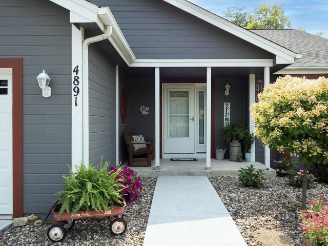 4891 S Park Drive, Savage, MN 55378