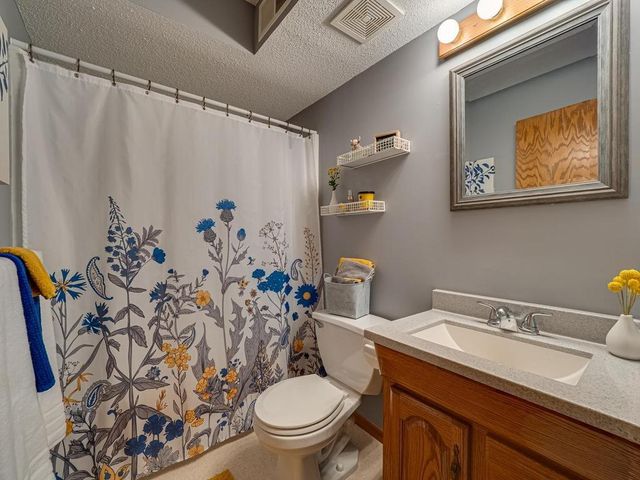 4891 S Park Drive, Savage, MN 55378