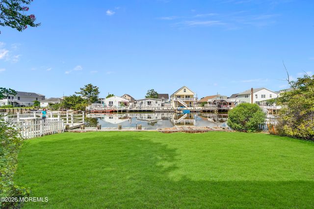 40 W Anchor Drive, Little Egg Harbor, NJ 08087